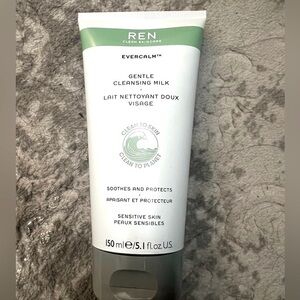 REN Evercalm Gentle Cleansing Milk